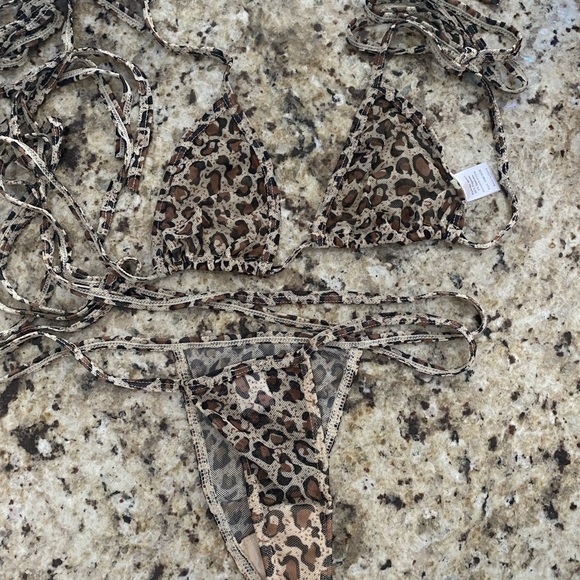 2 Piece Lingerie - Cheetah - Picture 2 of 2